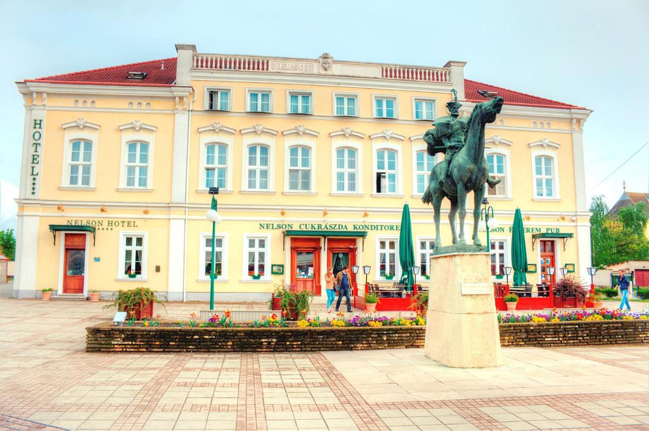 Nelson Hotel Hajdúszoboszló Eksteriør bilde