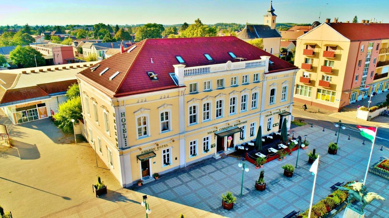 Nelson Hotel Hajdúszoboszló Eksteriør bilde